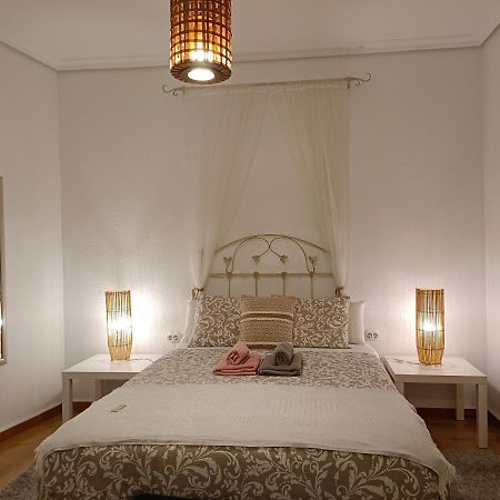 Bohemian & Suites Catedral -Parking Севилья Экстерьер фото