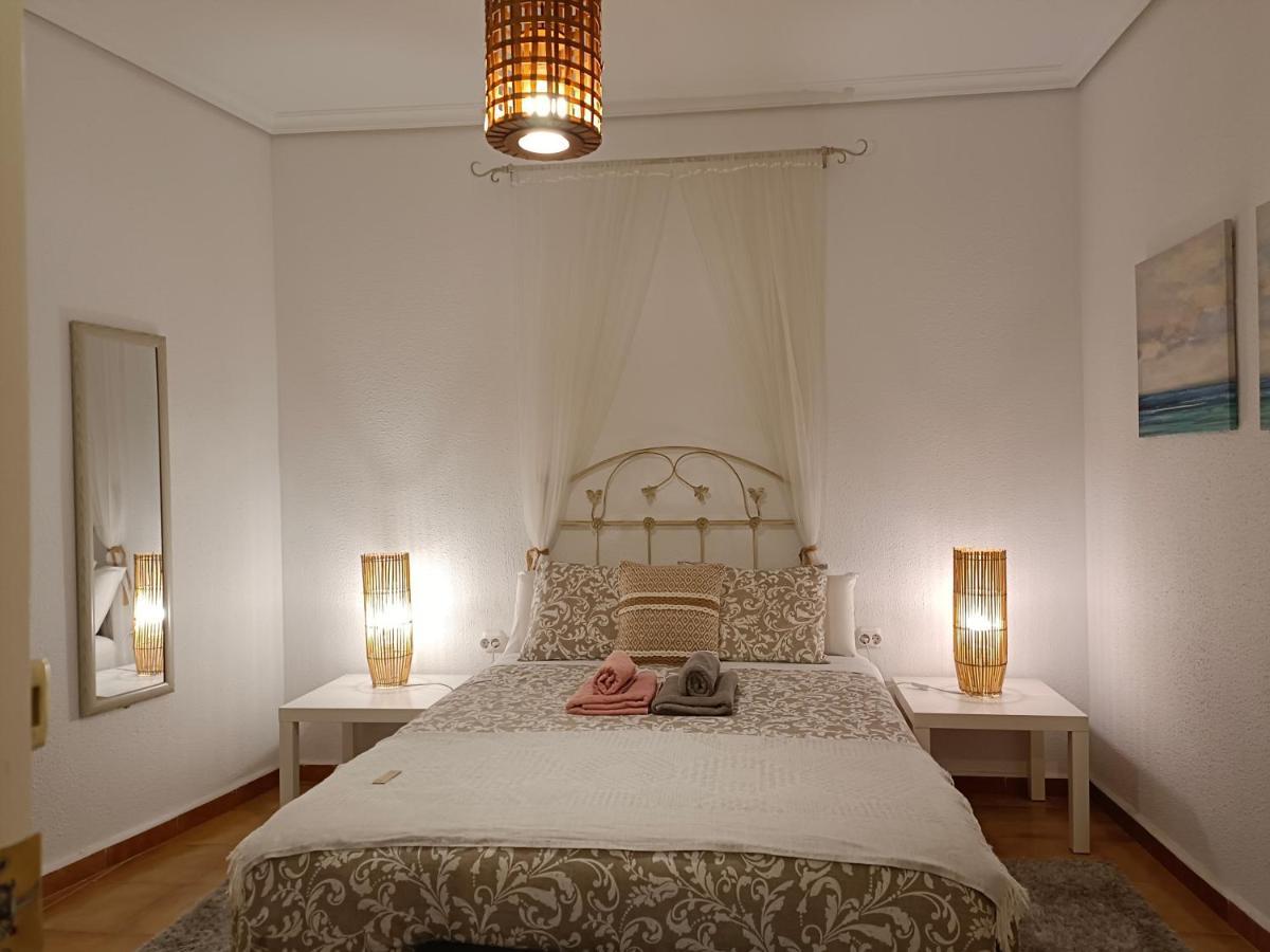 Bohemian & Suites Catedral -Parking Севилья Экстерьер фото