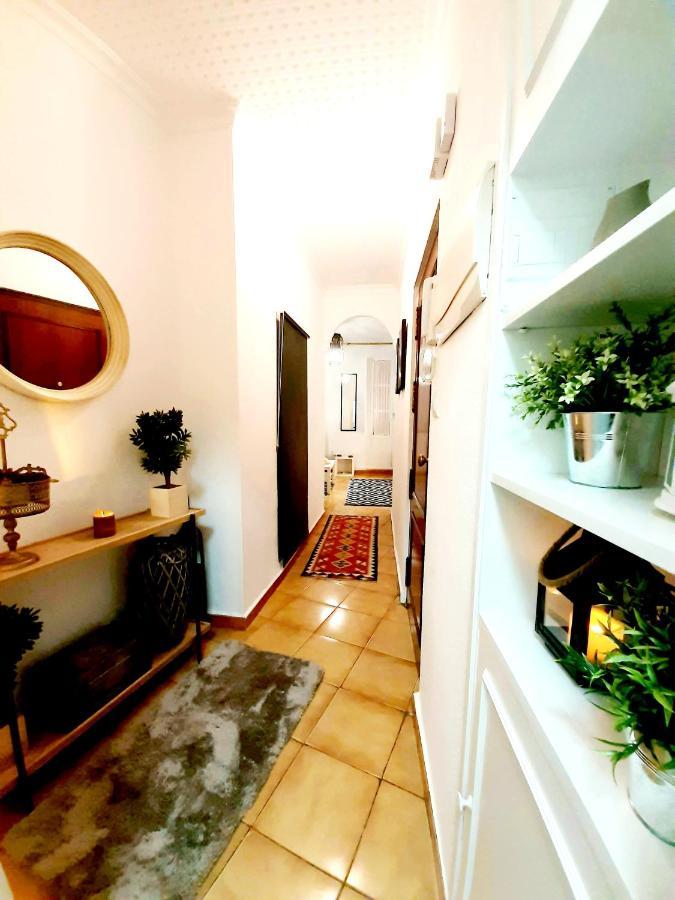 Bohemian & Suites Catedral -Parking Севилья Экстерьер фото
